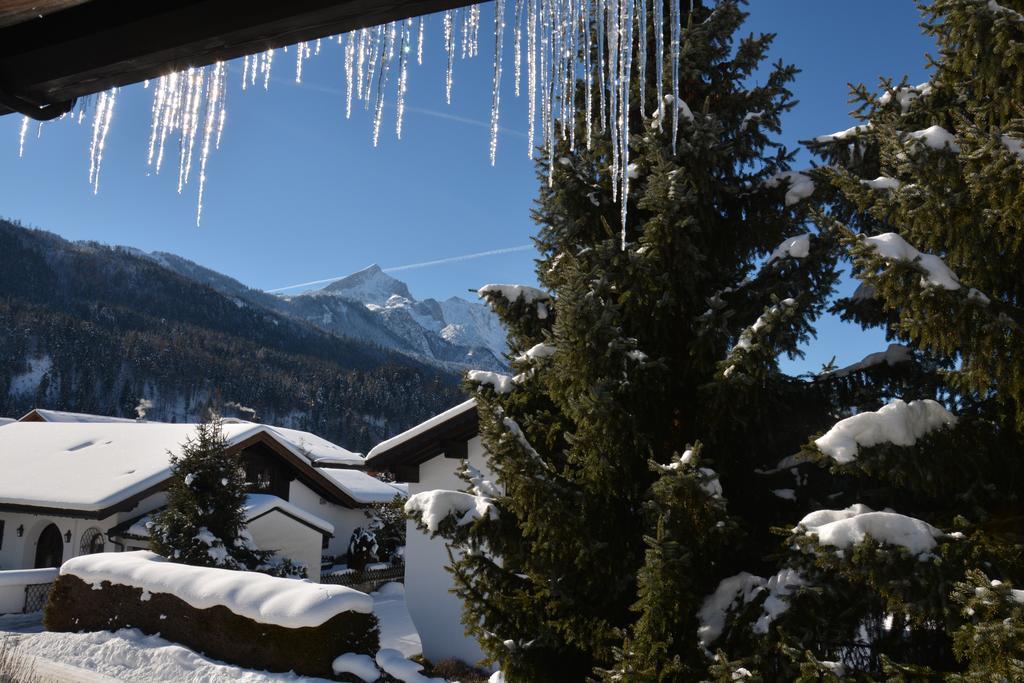 Exklusive Ferienwohnung Alpen Deluxe Garmisch-Partenkirchen Værelse billede